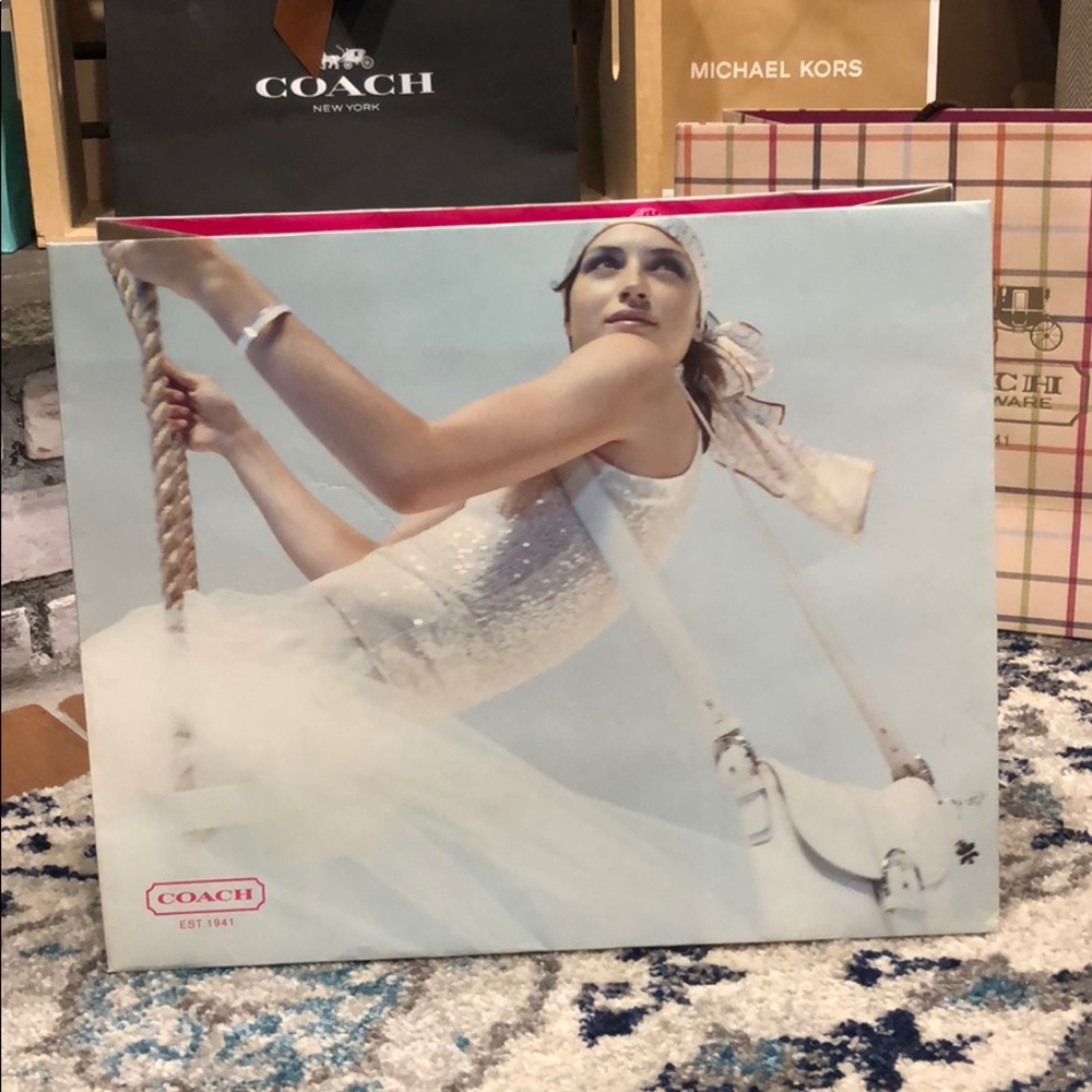 Vintage Coach - Premium Shopping Bag 🛍